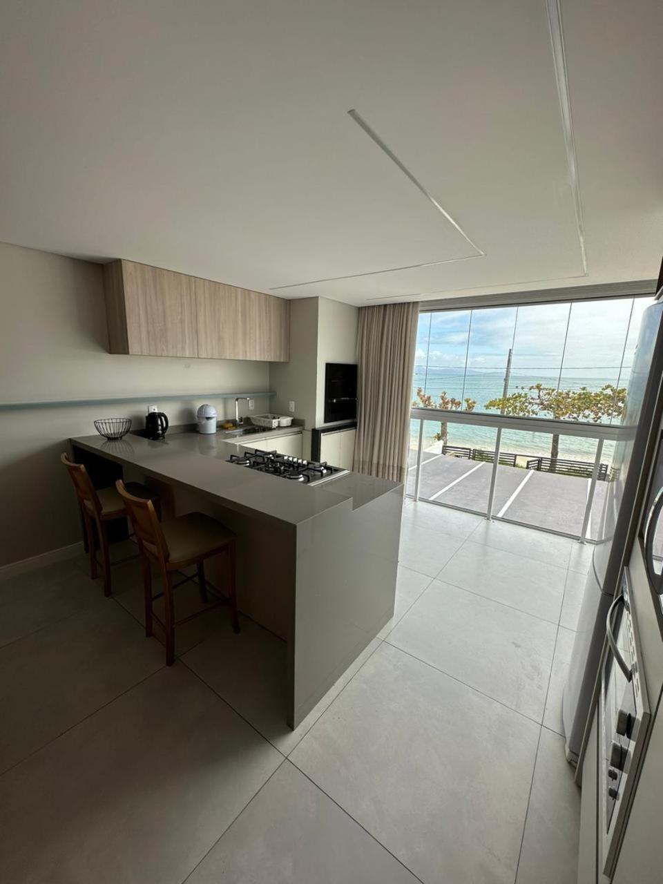 Apartamento Frente Mar Na Baia De Porto Belo Exterior photo